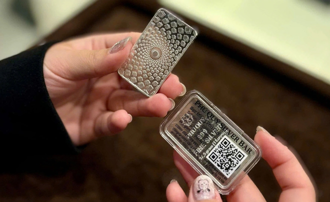 Bạc ta dạng miếng, thỏi khá phổ biến trong đầu tư - TOPI