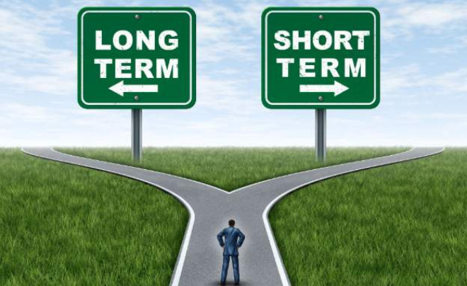 Đầu tư tài chính ngắn hạn và dài hạn có gì khác nhau?