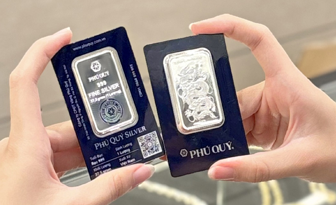 Hình ảnh sản phẩm bạc miếng đang bán tại Phú Quý - TOPI