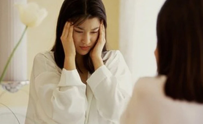 Tránh lạm dụng thẻ tín dụng, ví trả sau hoặc vay trực tuyến - TOPI