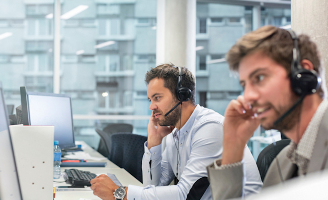 Broker chứng khoán là nghề hot trong xã hội hiện đại - TOPI