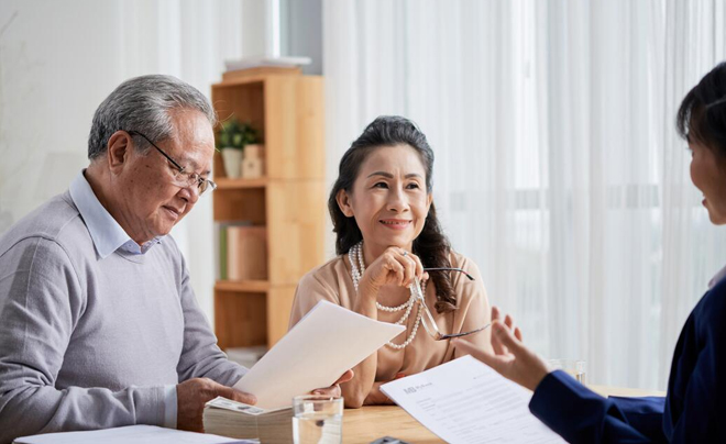 Kế hoạch tài chính giai đoạn tuổi già thiên về chăm sóc sức khỏe - TOPI