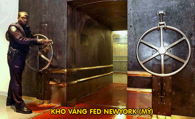 Kho vàng Fed New York với cánh cửa xi lanh thép nặng 90 tấn - TOPI