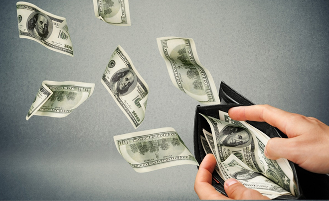 Lạm phát cao khiến tiền của bạn mất giá trầm trọng - TOPI