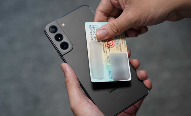 Lưu ý tránh bị lừa tải app để xác thực sinh trắc học - TOPI