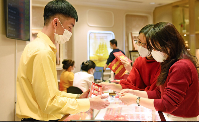 Nhà đầu tư vàng cần thận trọng và phân bổ tài sản hợp lý - TOPI