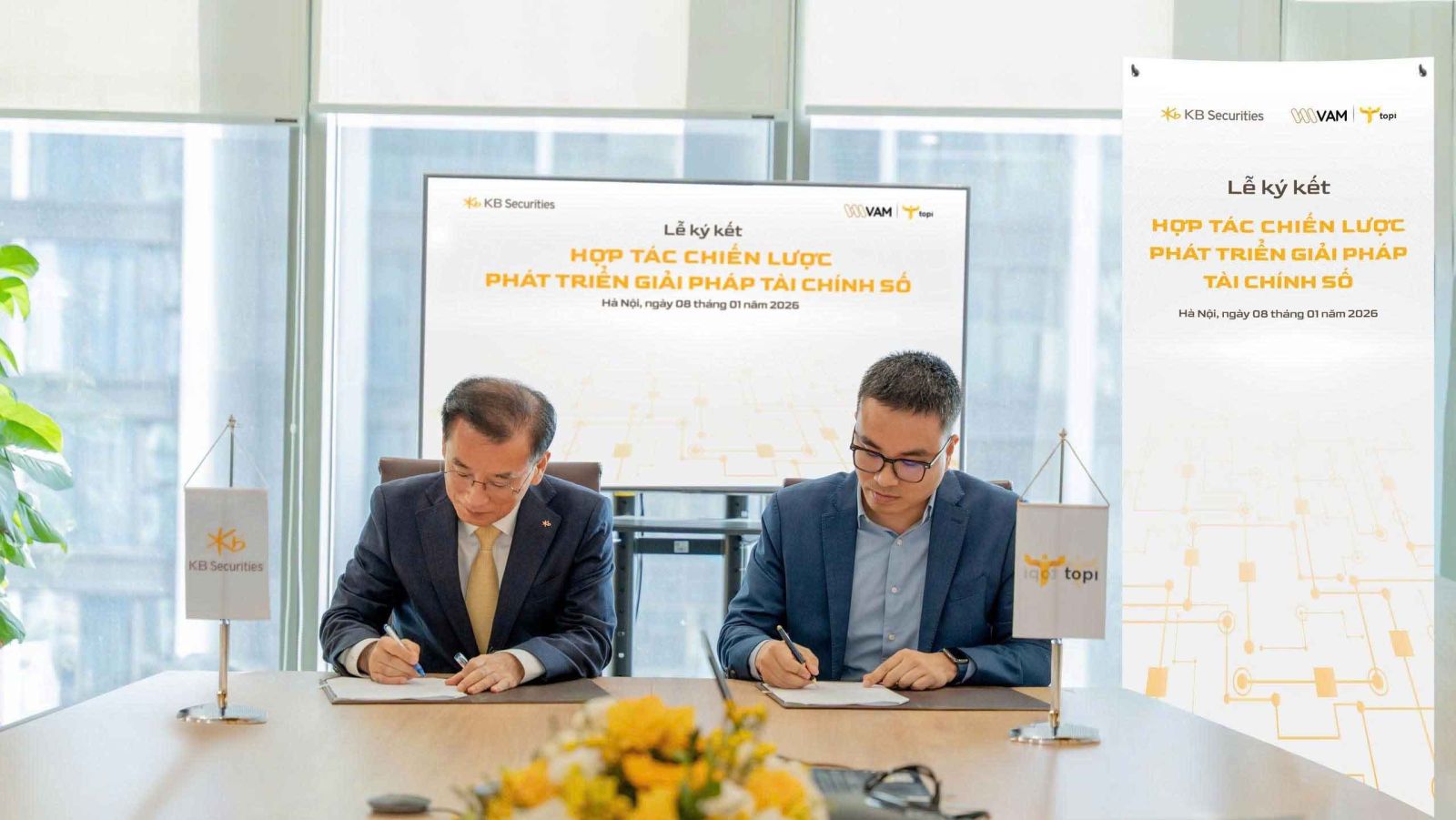 TOPI và Chứng khoán KB Việt Nam ký kết hợp tác